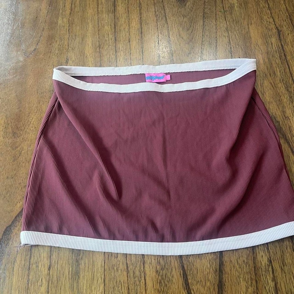 Edikted Burgundy Ribbed Mini Skirt White Trim Sporty Bodycon Size L